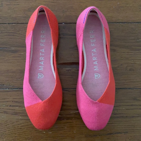 Rothy’s Marta Ferri flame azaleas size 8; GUC bc they’re shoes that were worn. - Picture 1 of 4